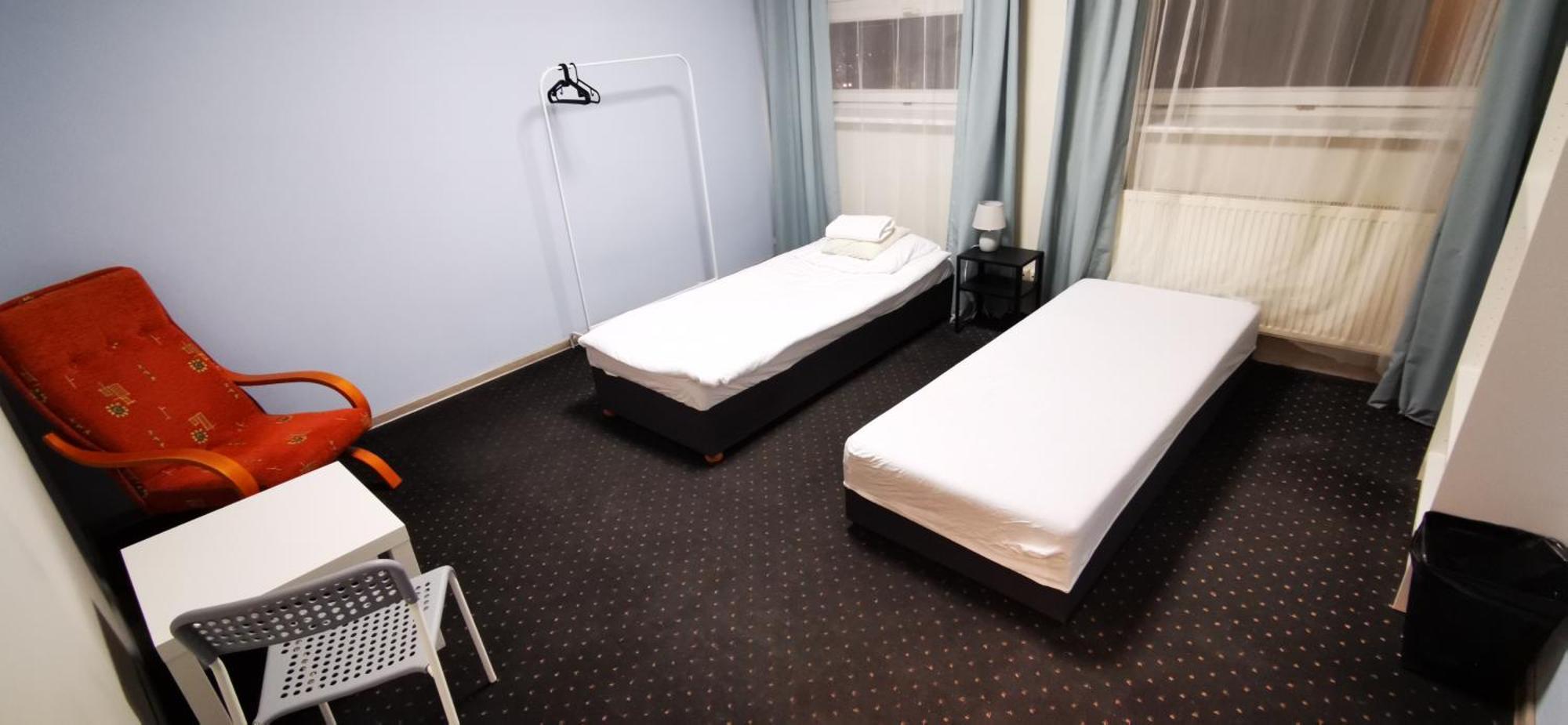 Hostel Powstaniec Wola - Private Rooms Varsovie Extérieur photo